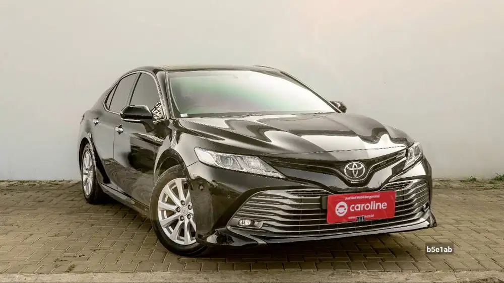 TOYOTA CAMRY V 2.5 AT 2021 HITAM
