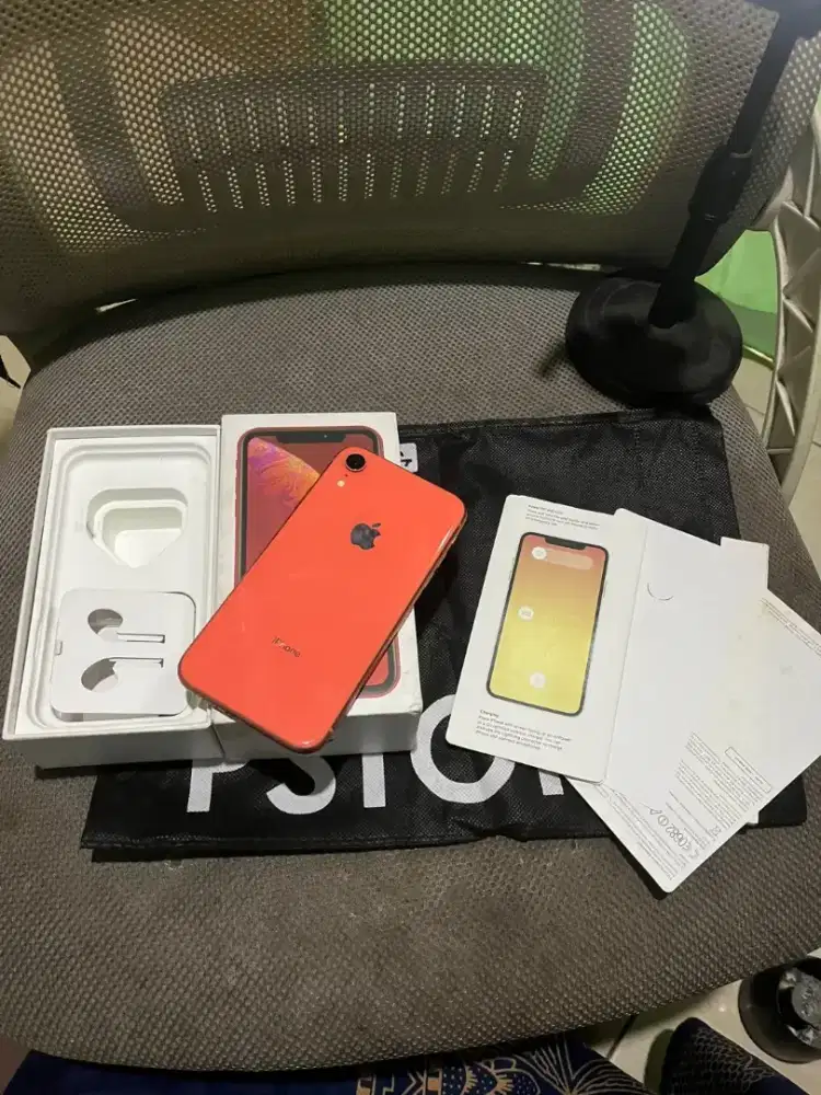 iPhone XR 64gb nominus