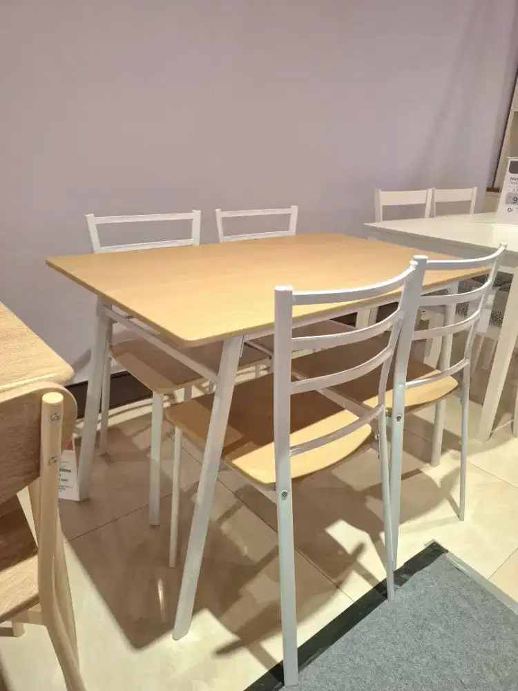MEJA MAKAN MINIMALIS 4KURSI