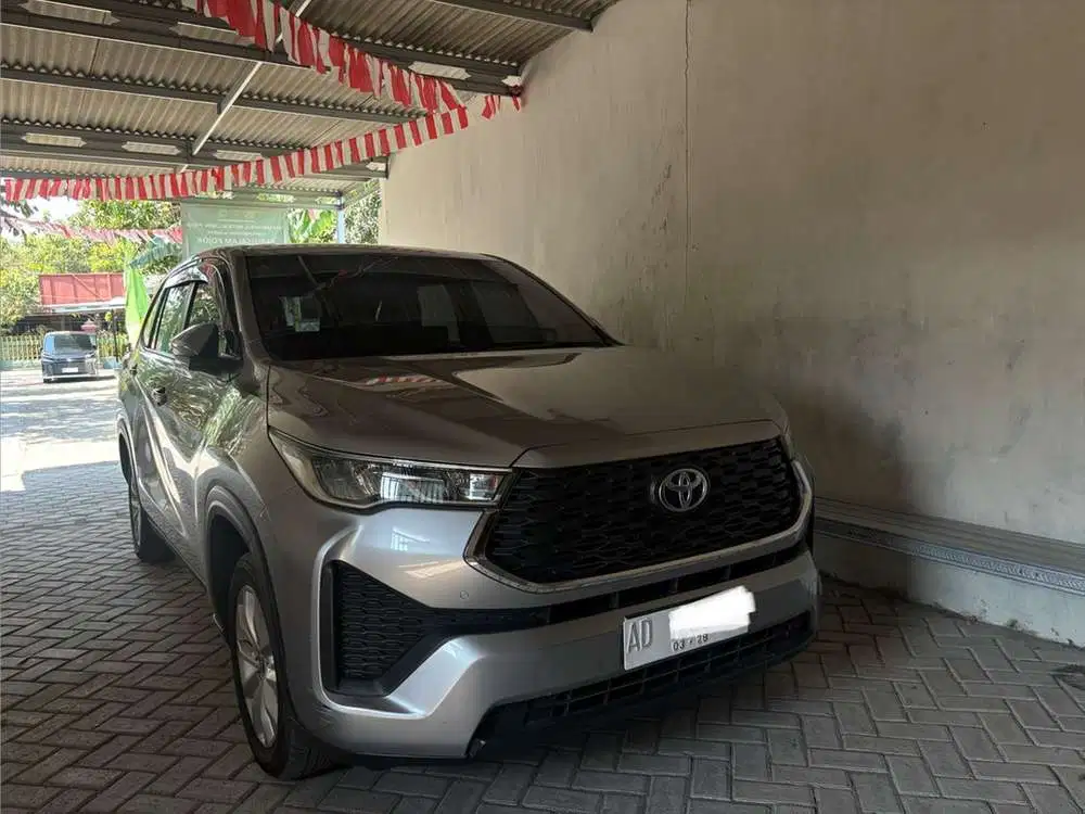 Toyota Kijang Innova 2023 Bensin
