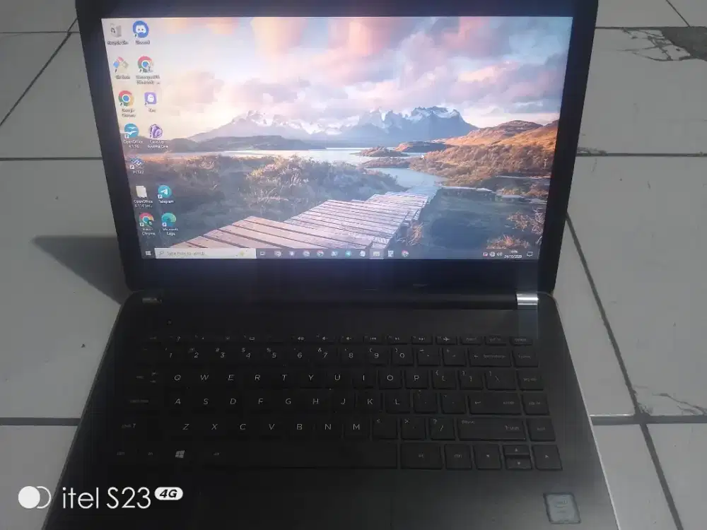 Laptop hp core i3 ram 8gb, SSD 128, VGA 2gb