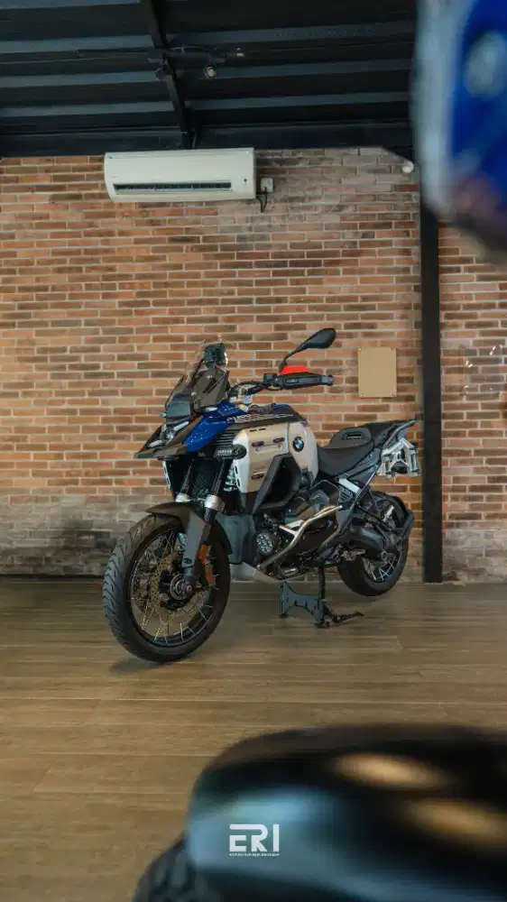 Jual BMW GS 1300 Adventure Trophy old stock