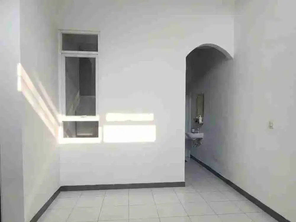 DISEWAKAN RUMAH GREEN ARYANA SUPER BERSIH SIAP HUNI