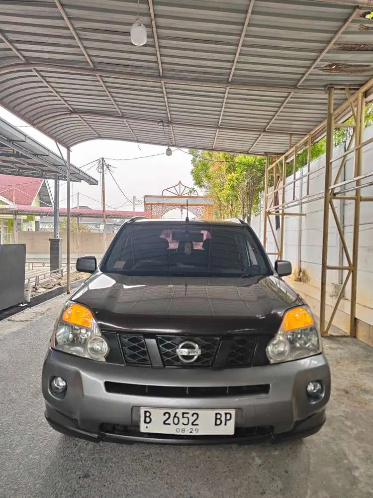 Nissan X-Trail 2009 Bensin