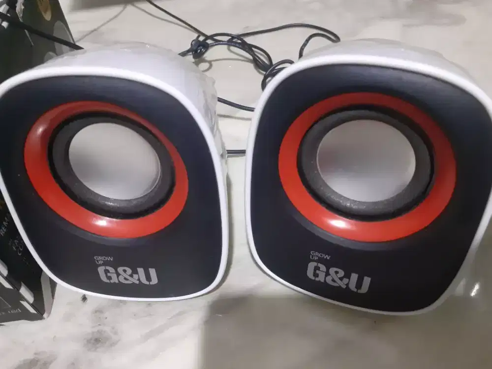 MULTIMEDIA SPEAKER G&U KONDISI SEPERTI BARU