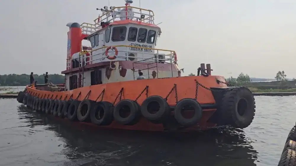 Di jual Tugboat & tongkang 230 feet tahun 2009 - 2008