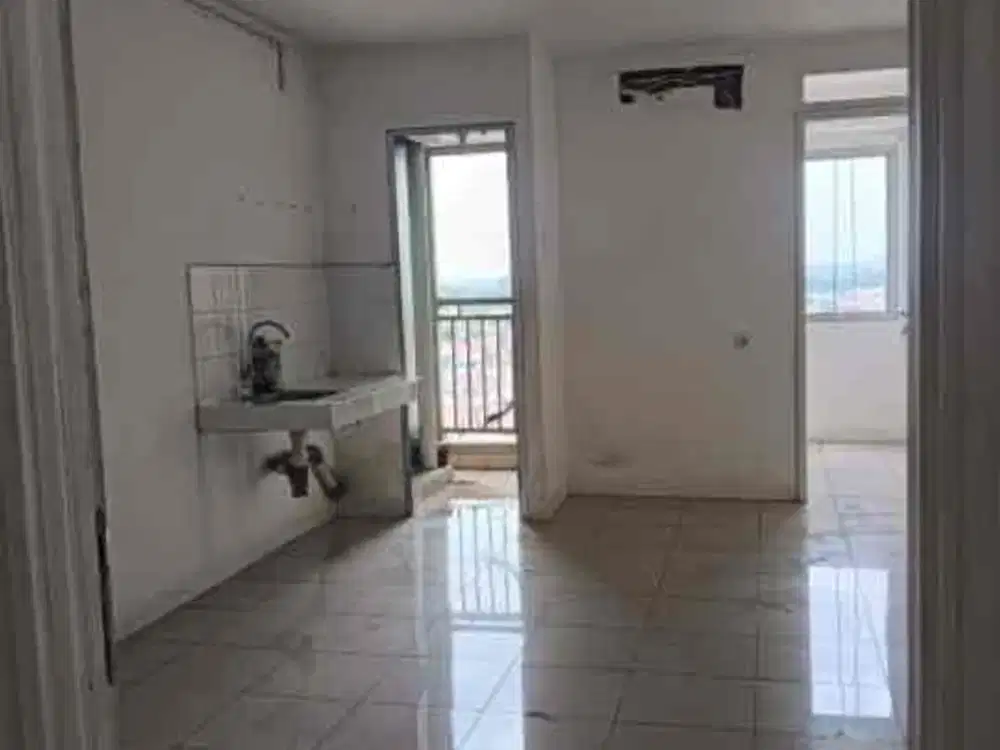 Disewakan apartemen 3 BR lantai sedang tower mawar kalibata city jakarta selatan