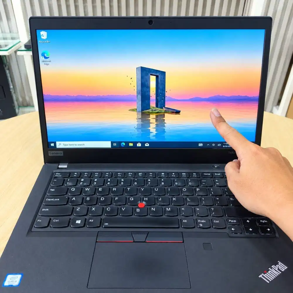 Lenovo T490 i5 TOUCHSCREEN