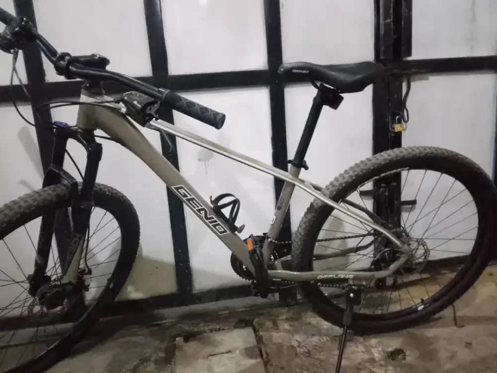 sepeda mtb genio