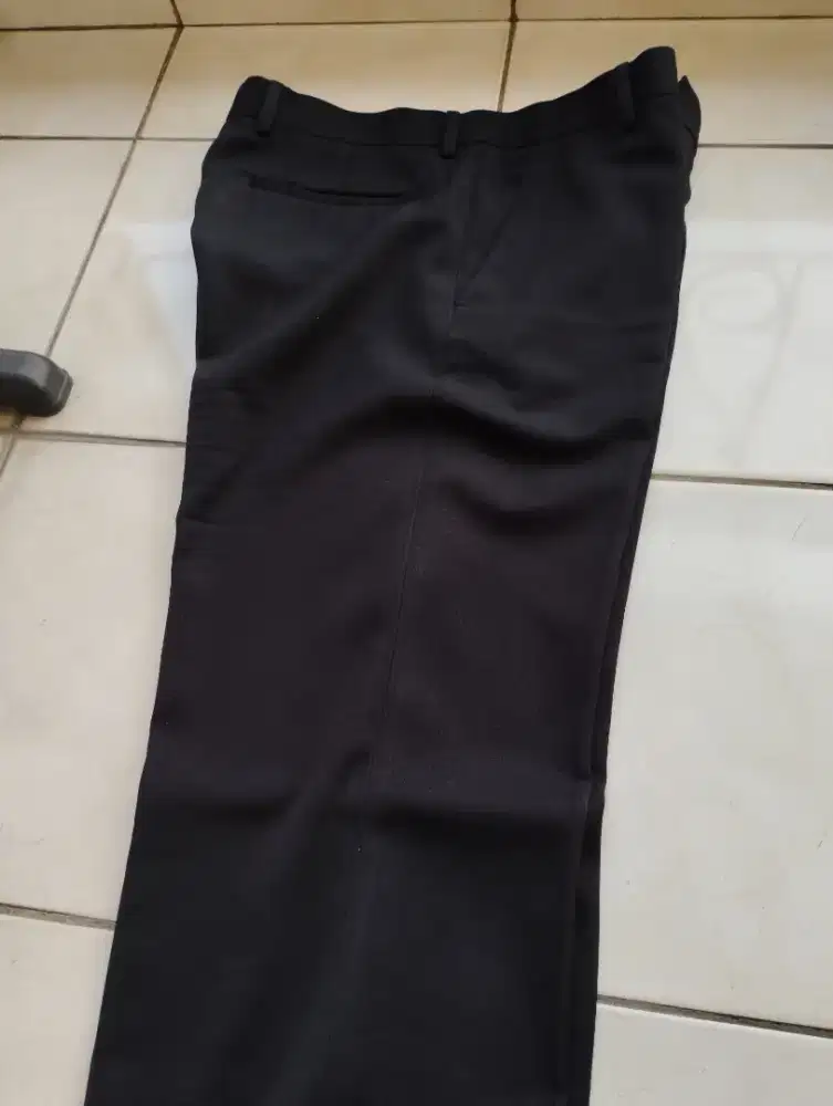 Celana Panjang Pria The Executive Original
