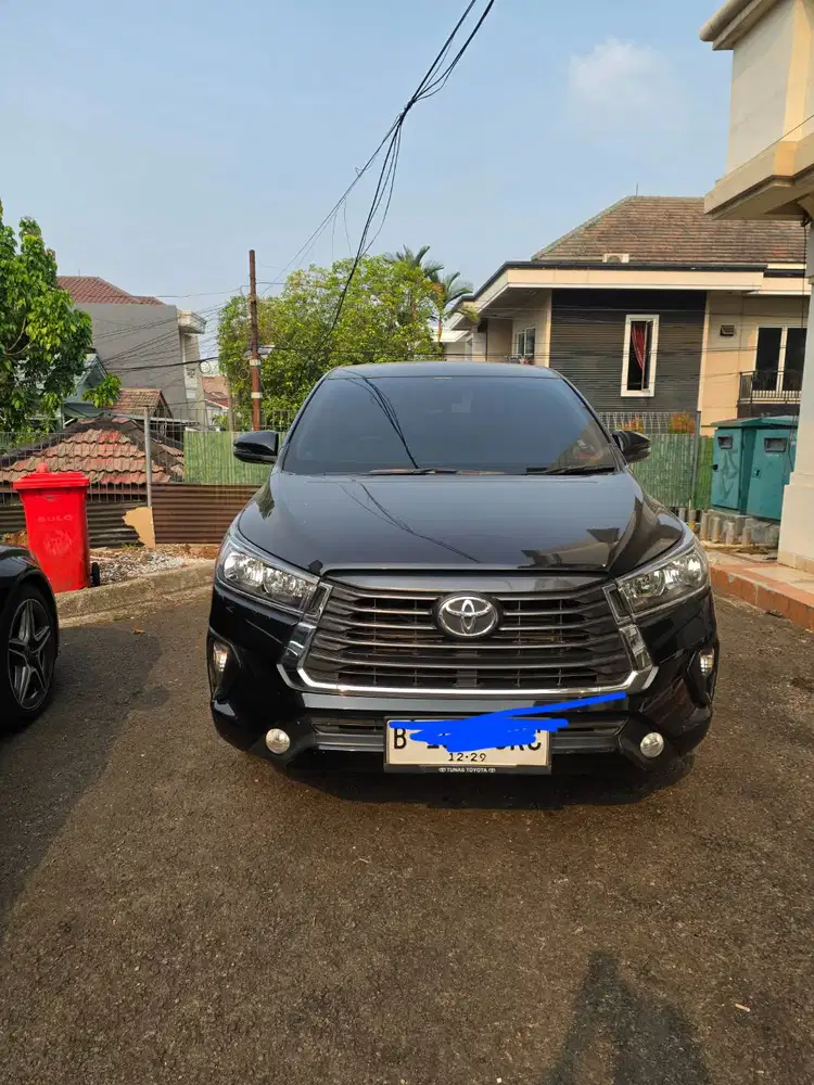 Innova Reborn 2.4 AT diesel hitam