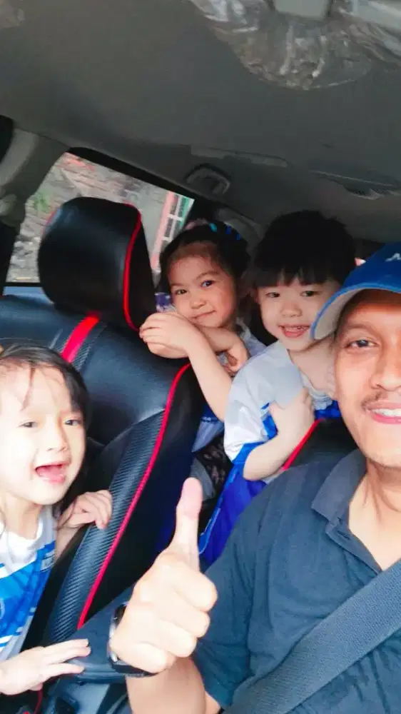 Antar jemput anak sekolah karyawan
