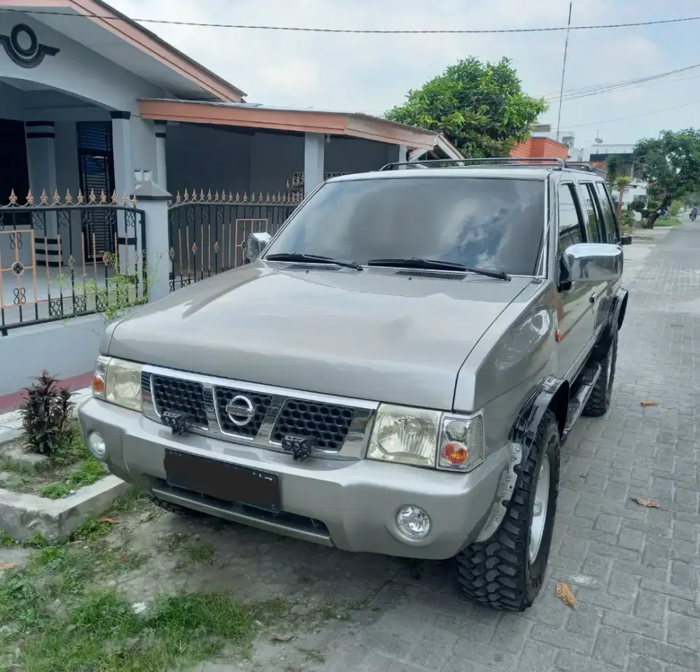 Nissan Terrano 2003