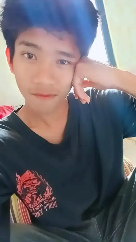 Cari kerja apa aja yng penting hahal