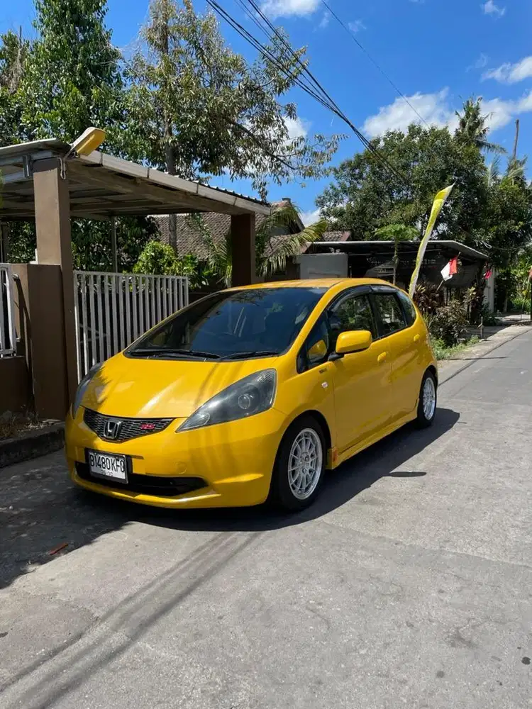 honda jazz kuning 2009