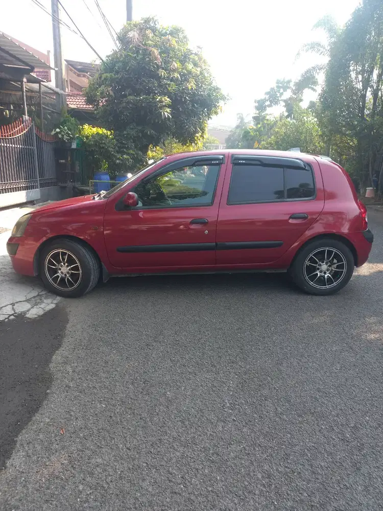 al Cepat Renault Clio 1.4 Manual 2002 Kondisi Mulus Terawat.