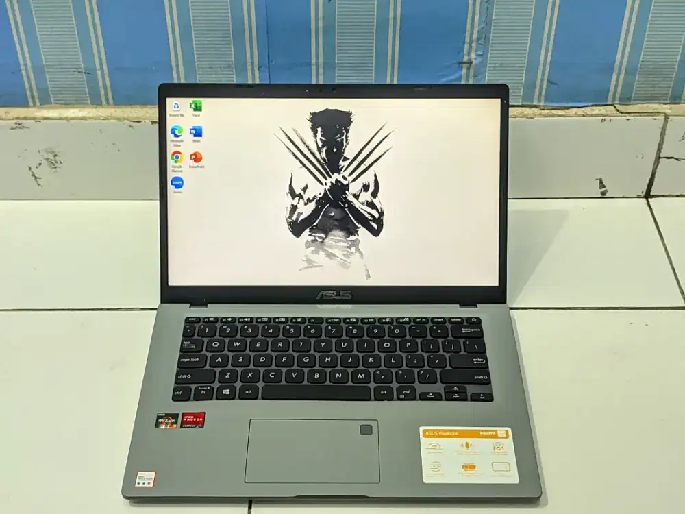 DIJUAL. ASUS VIVOBOOK RYZEN 3
