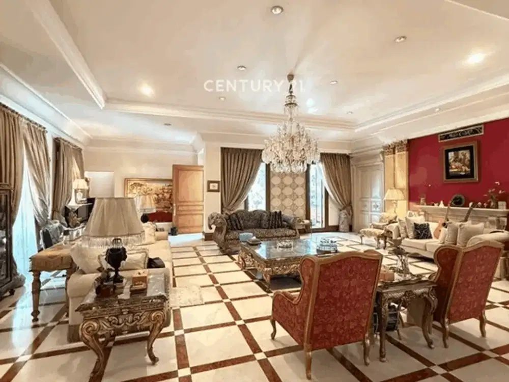 Dijual Luxurious Home Lokasi Strategis In Menteng