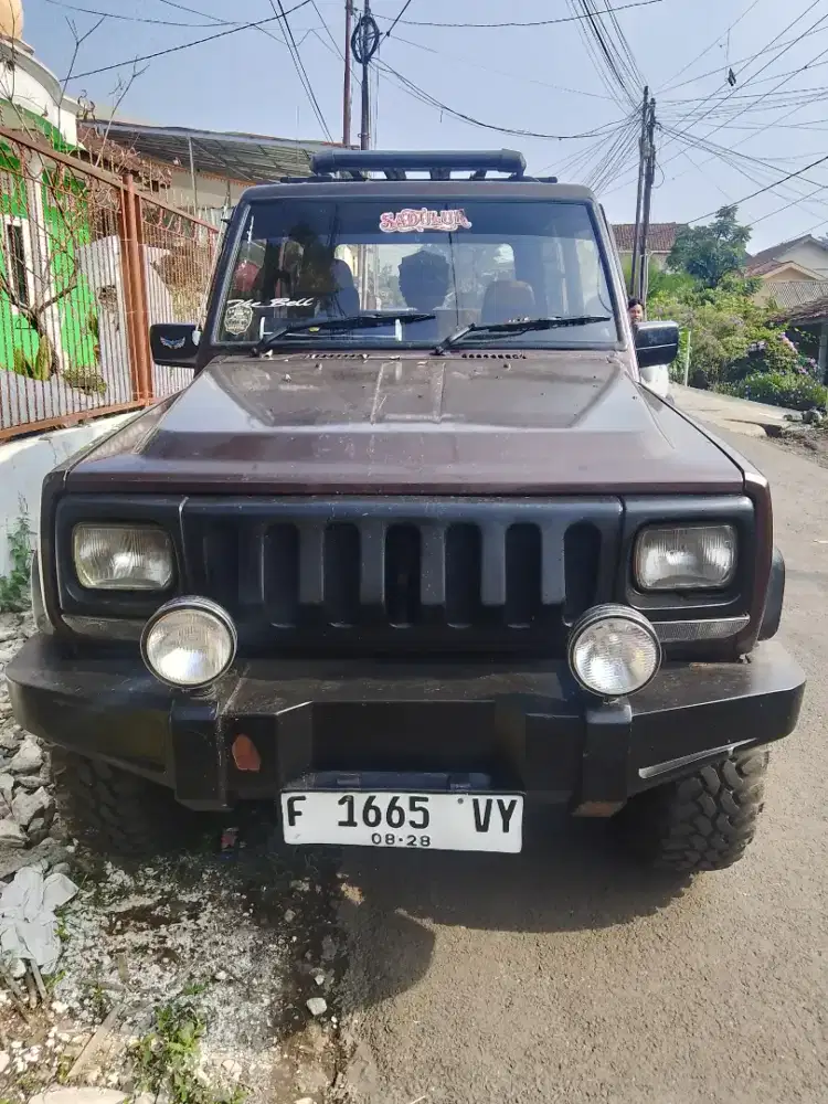 Feroza 1995 , pajak jalan siap pakai pakain pribadi