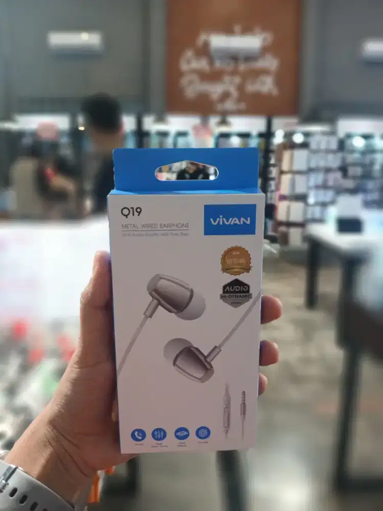 VIVAN Q19 Headset Kabel Earphone Wired Full Metal 10mm Mic