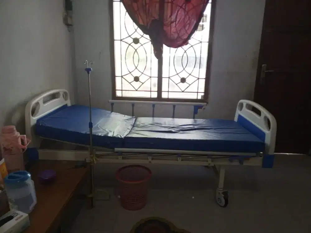 Tempat tidur standart RS