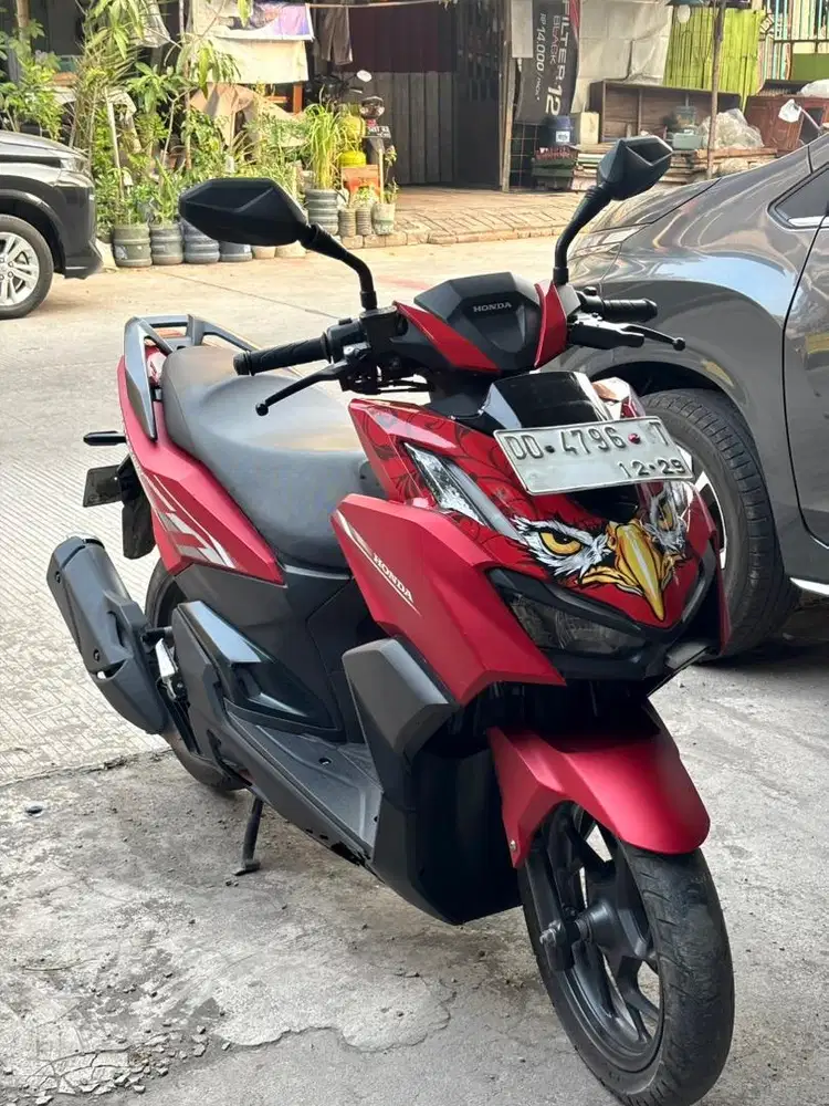 Honda Vario 160 Red CBS 2024