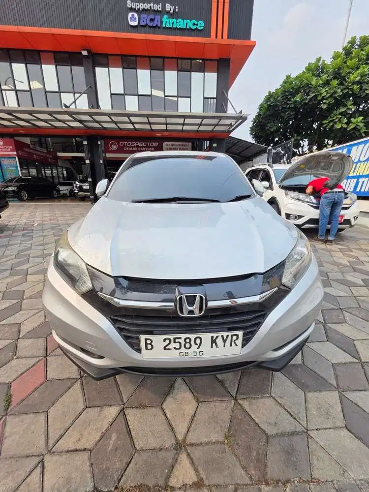 Honda HR-V E 1.5L A/T 2015