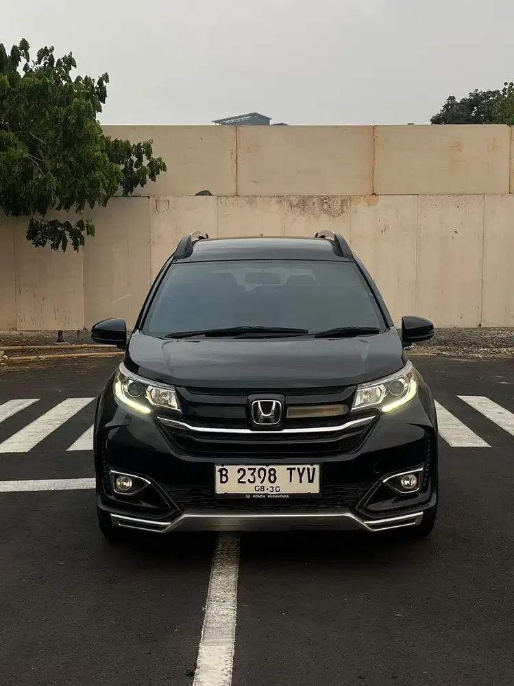 Istimewa Honda BRV BR-V E Prestige AT 2019 Hitam