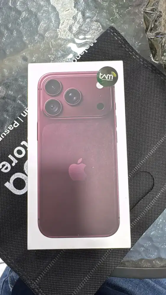 IPHONE 18 PRO 256 BURGUNDY GARANSI RESMI