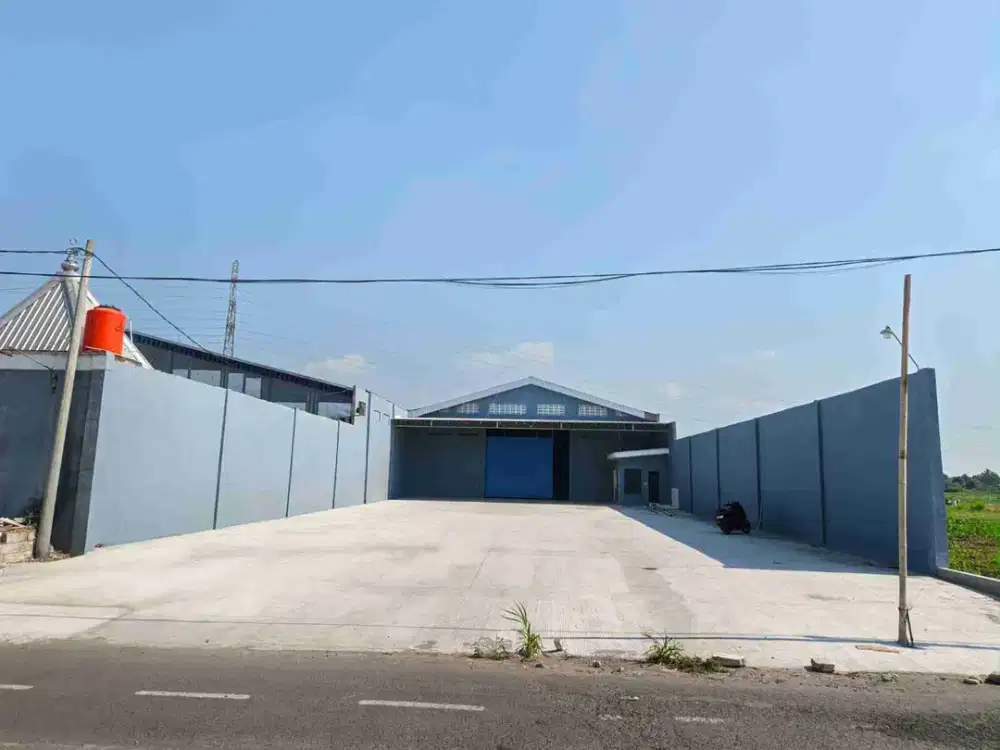 Di sewakan Gudang luas 1150 m2 bisa parkir container &trailer
