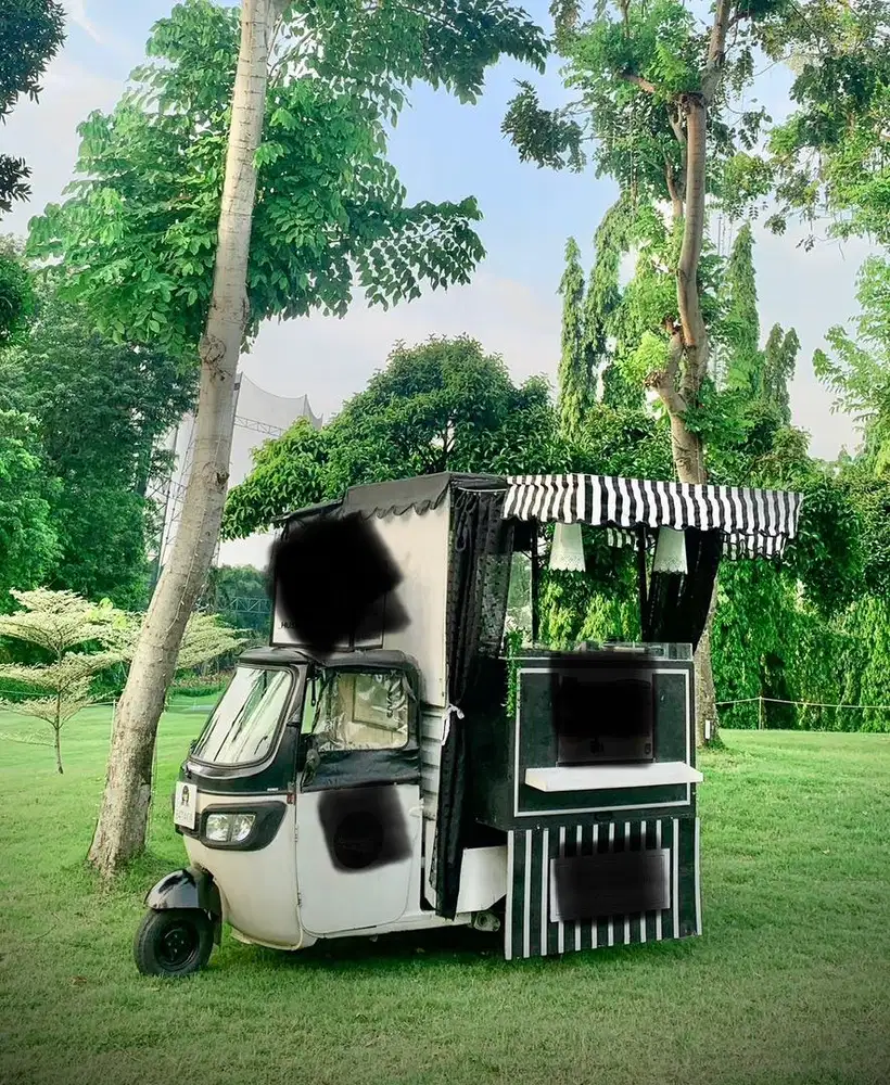 Food Truck Bajaj Tiga Roda