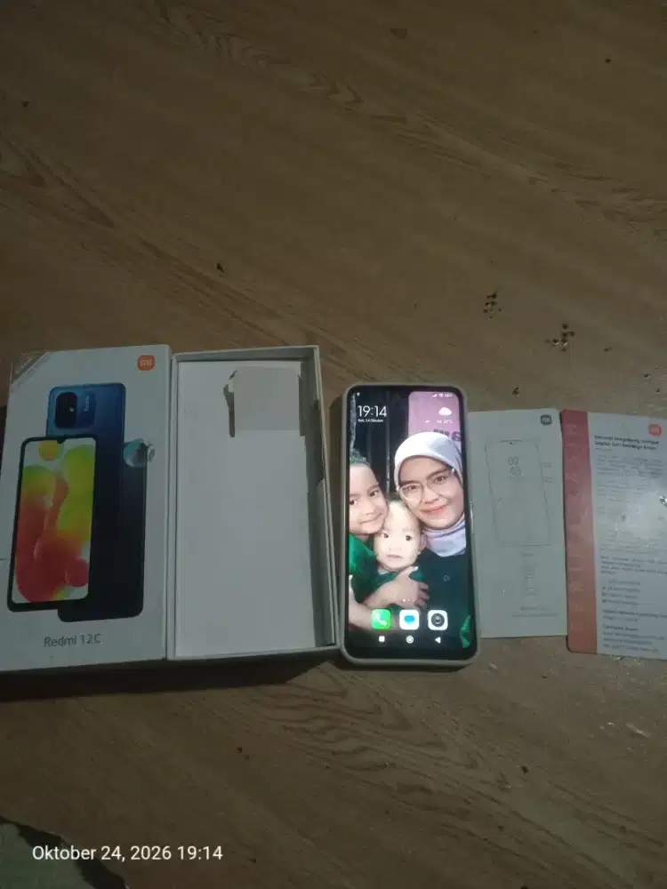 Redmi 12c ram 4+4/128