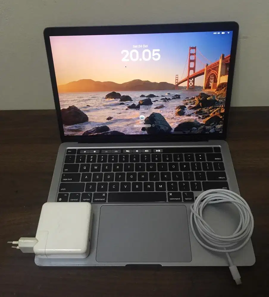Macbook Pro M1 13 inch 2020 8/512