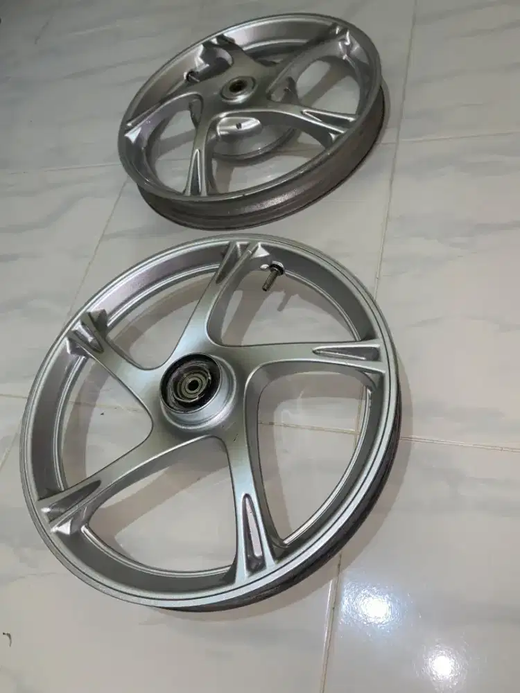 Velg original Mio sporty silver metallic