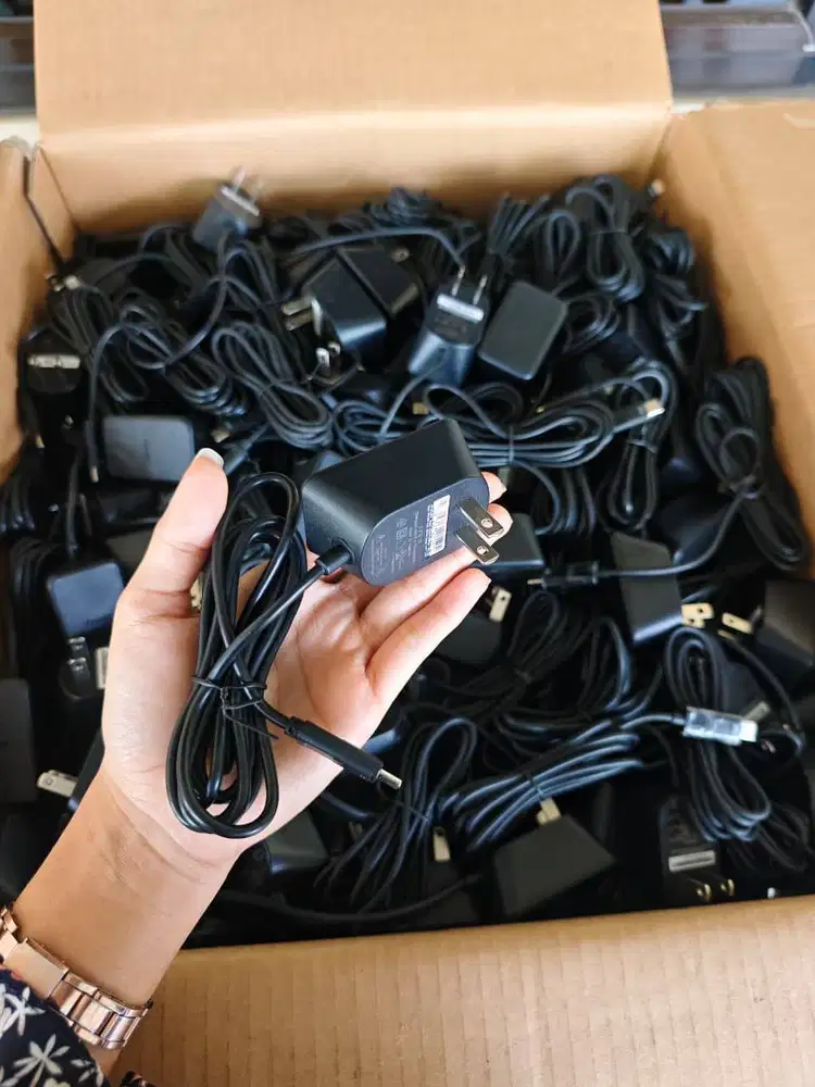 Charger Xfinity 15W untuk Kanibalan dan DIY