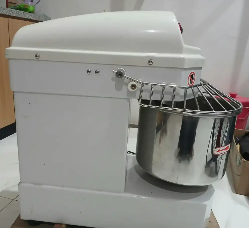 Di Jual Getra Douh Mixer DH -10 10 liter