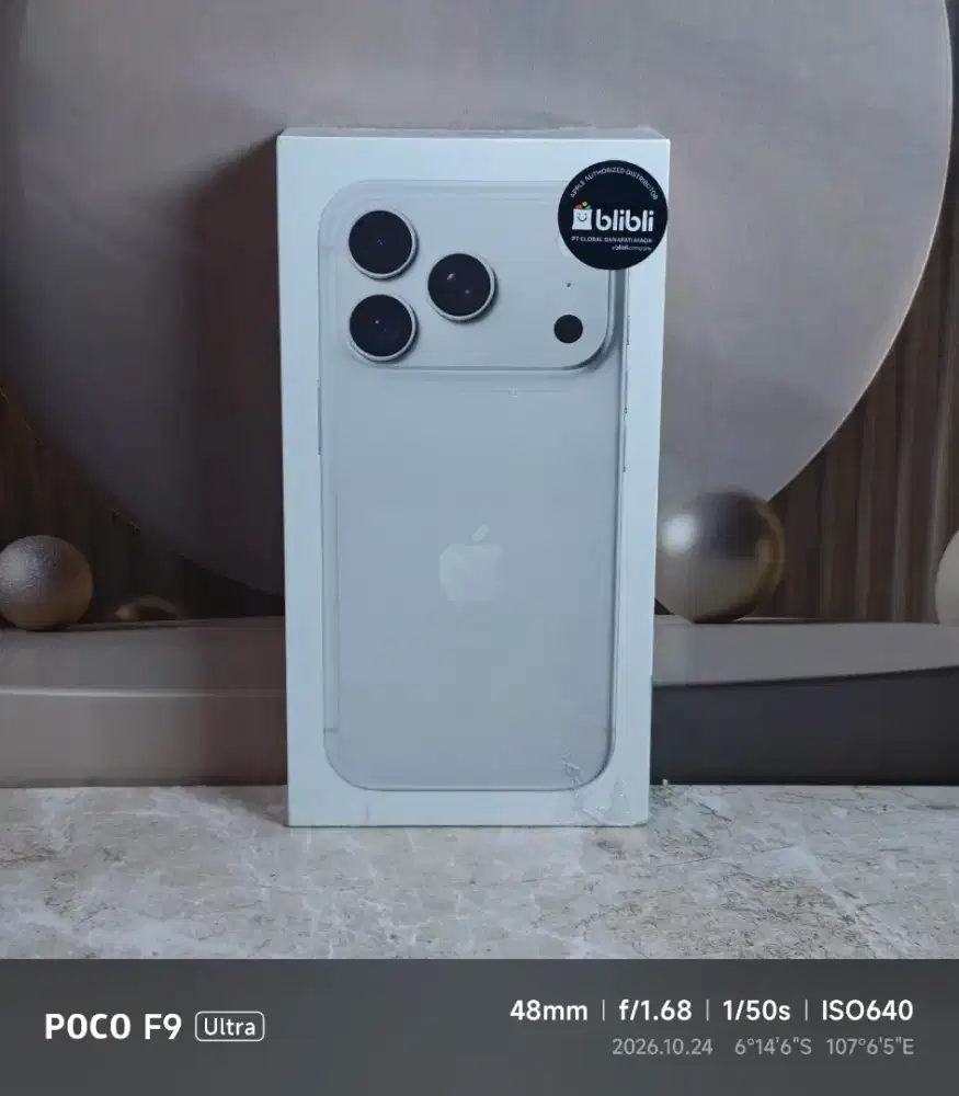 Iphone 18 pro 256gb silver baru segel