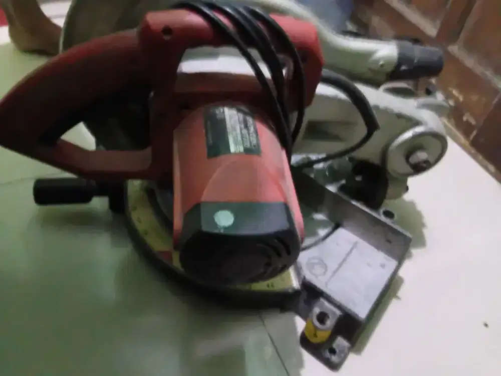 MESIN CUTTING/MESIN POTONG ALMUNIUM
