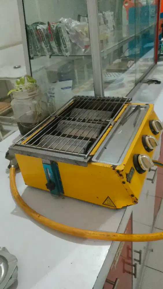 pemanggang gas 3 kompor