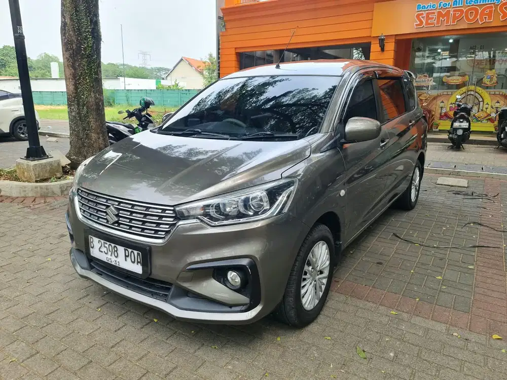 Ertiga GL Manual 2021 Abu2 top banget
