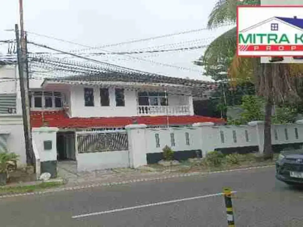 Rumah Strategis dan Besar diTebet Jakarta Selatan