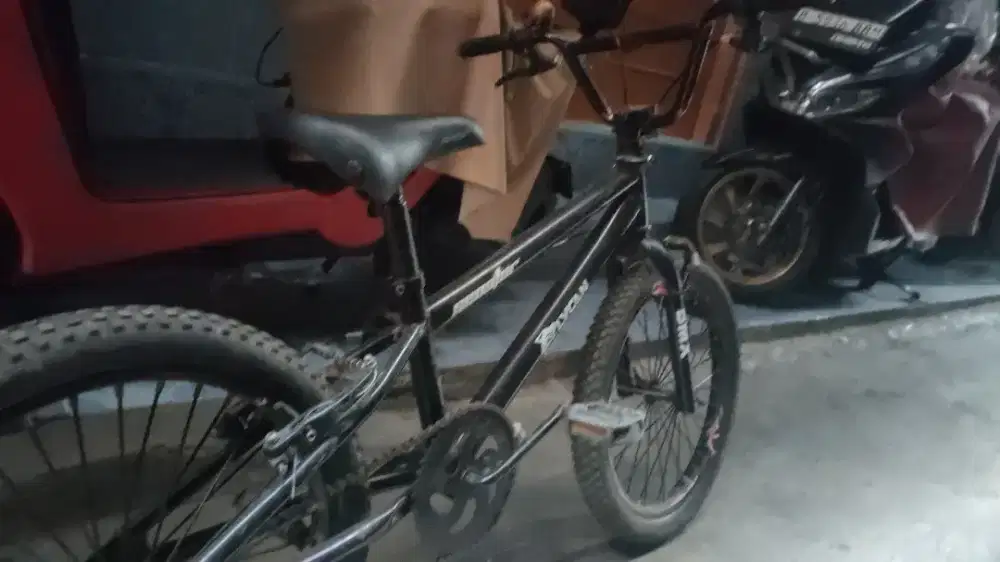 Sepeda BMX - BMX