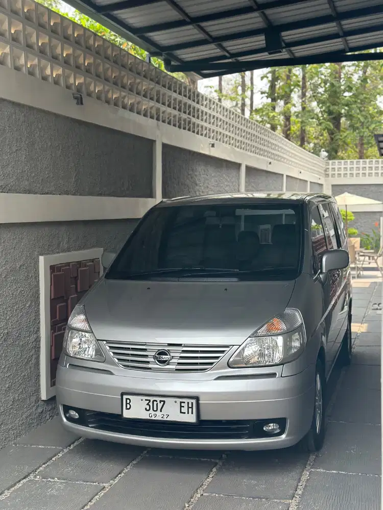 Serena C24 At 2012 Istimewa