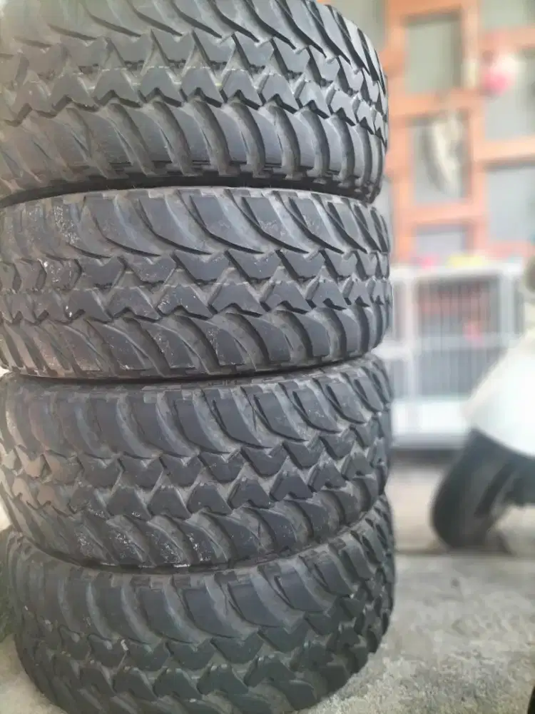 Ban bridgestone mt R17 265/65