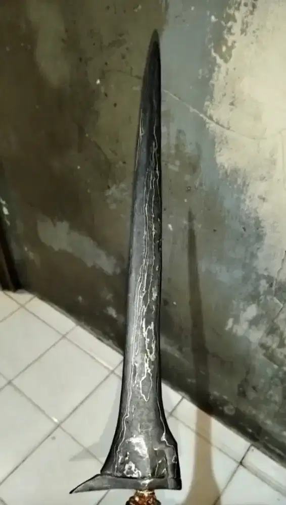 Pusaka keris brojol sepuh