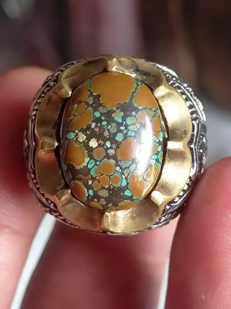 Cincin batu natural pirus hubei