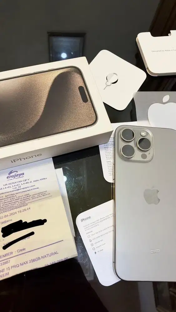 Iphone 15 pro max 256gb natural titanium kondisi 99.99%