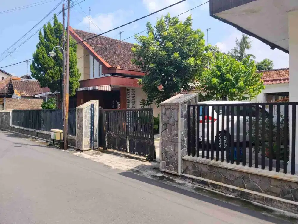 DIJUAL RUMAH SANGAT STRATEGIS DEKAT KANTOR PEMDA KLATEN