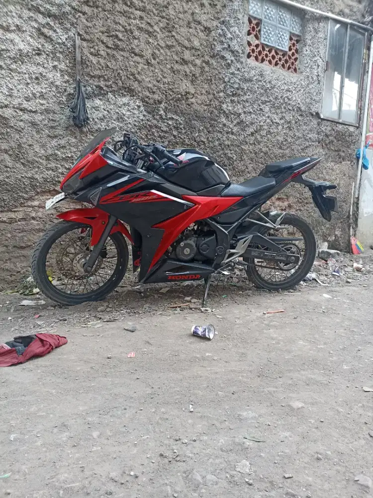 cbr150r jual aja 7,5 jt