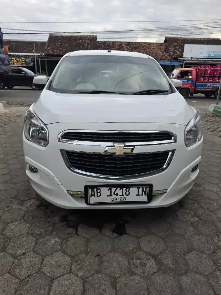 Chevrolet Spin lt bensin manual 2013